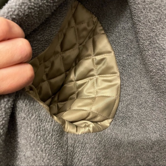 Burberry Green Hooded Jacket - Picture 14 of 16